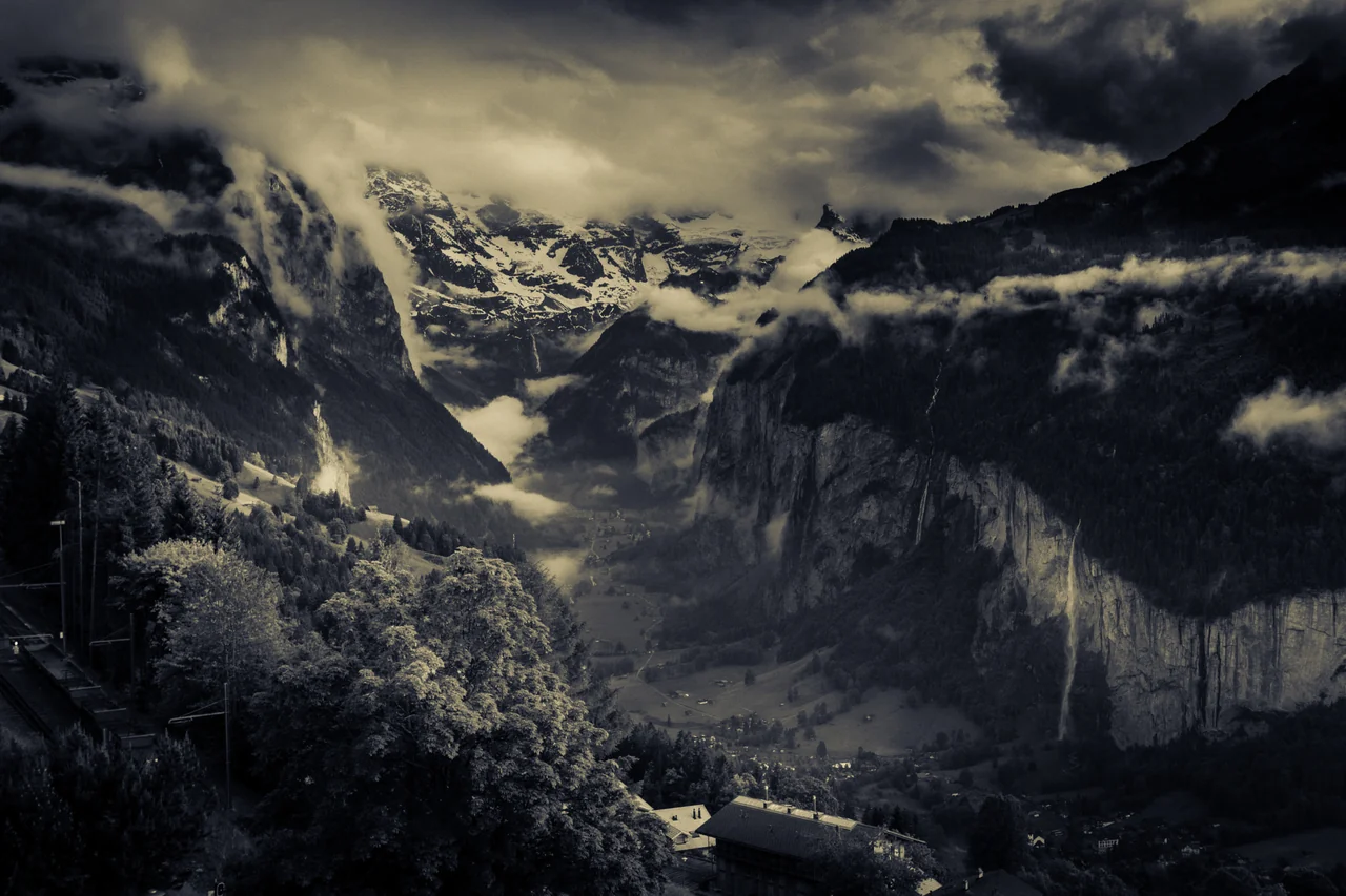 Lauterbrunnen Valley, cliffs and mountains viewed from Wengen