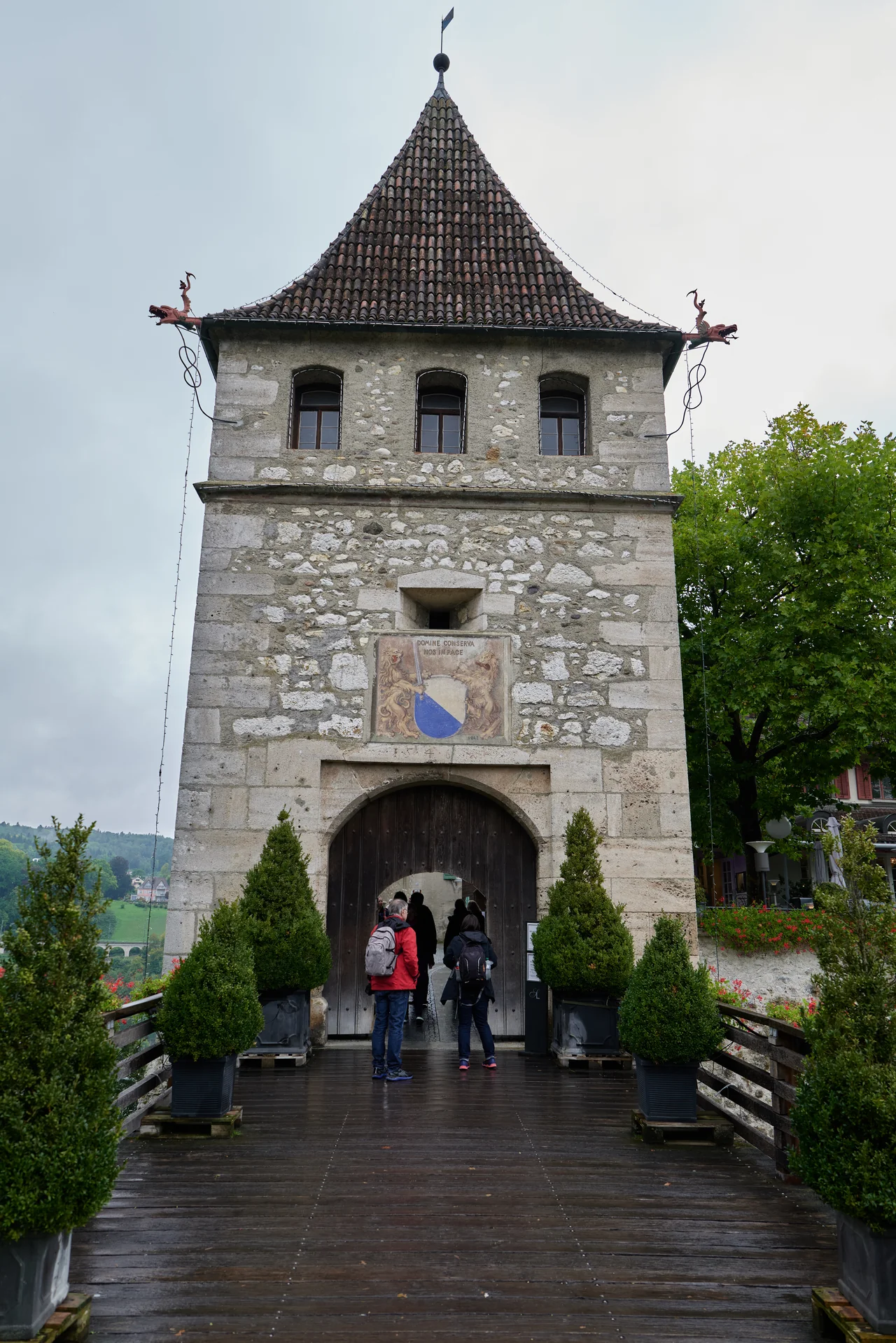 Eingangsgebäude von Schloss Laufen am Rheinfall
