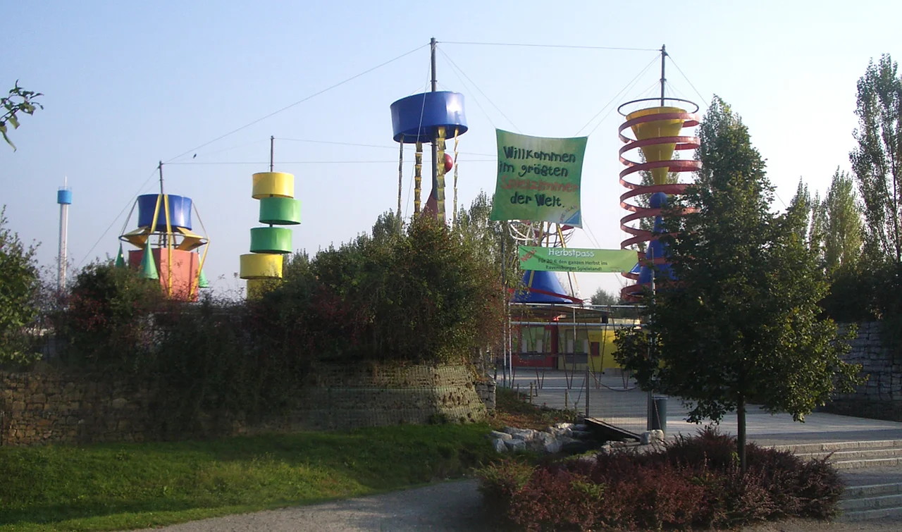 Zurich to Ravensburger Spieleland transfer destination park entrance